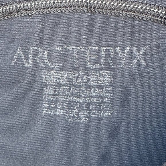 Arc'teryx Training Short Sleeve Shirt - M's Large Navy Blue - Picture 6 of 6